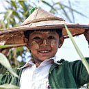 Burmese girl @ Mount Kyaikhtiyo, Myanmar