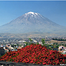 Volcan El Misti y 'La Ciudad Blanca' Arequipa, Peru