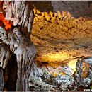 Hang Sung Sot cave, Halong Bay, Vietnam