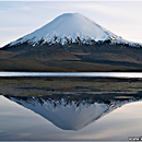 Volcán Parinacota y Lago Chungará