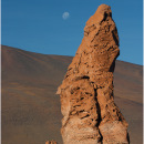 'Los Moais de Tara', Altiplano, Chile